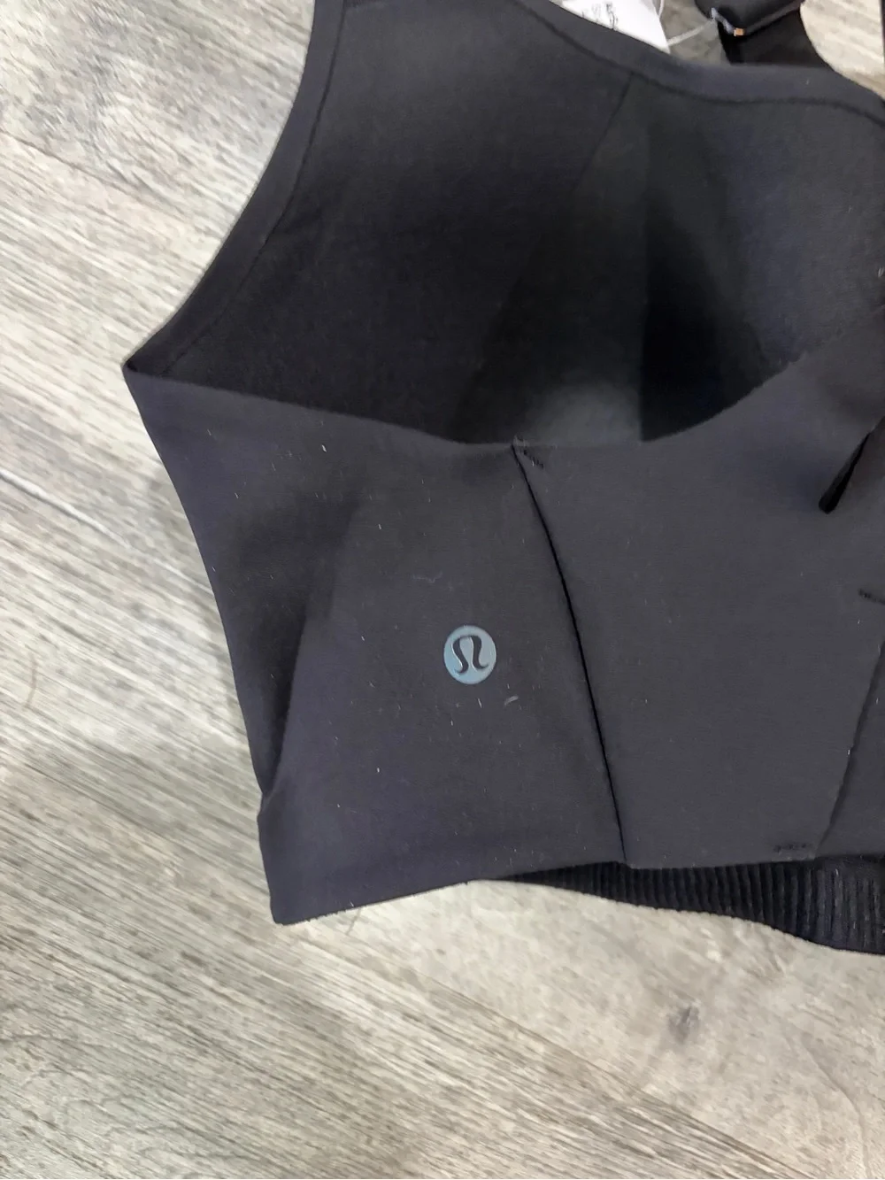 Lululemon Athletica AirSupport Bra In Black NWT 36DDD Running Gym Workout Wear